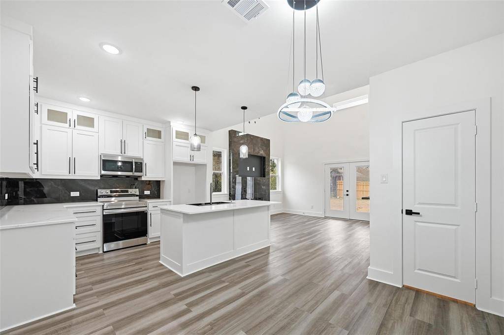 4448 Marcell Avenue, Dallas, TX 75211