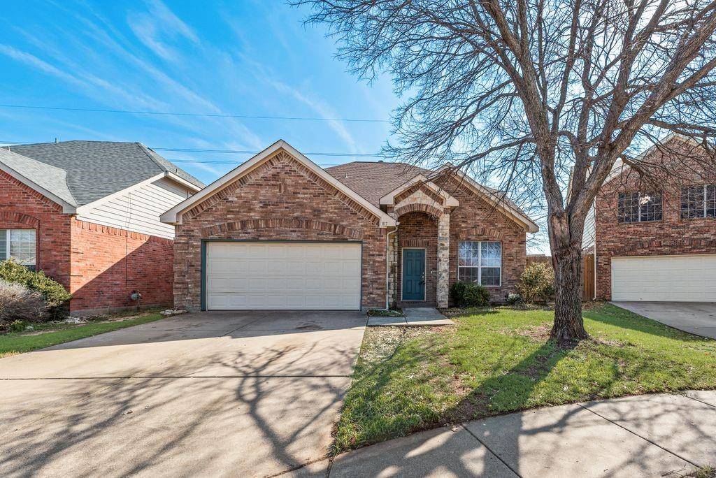 817 Kentucky Derby Lane, Fort Worth, TX 76179
