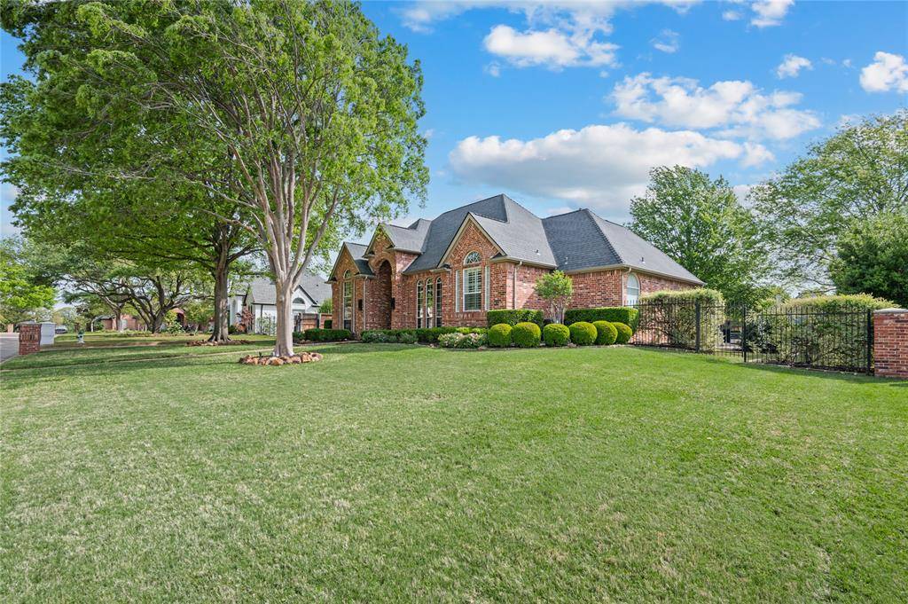 803 Columbia Drive, Southlake, TX 76092