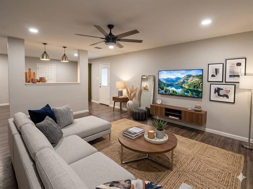 1112 Beaverwood Lane, Crowley, TX 76036