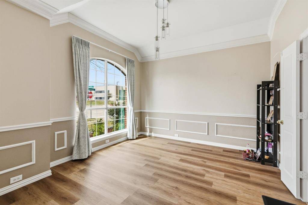 9436 Ponderosa Trail, Irving, TX 75063