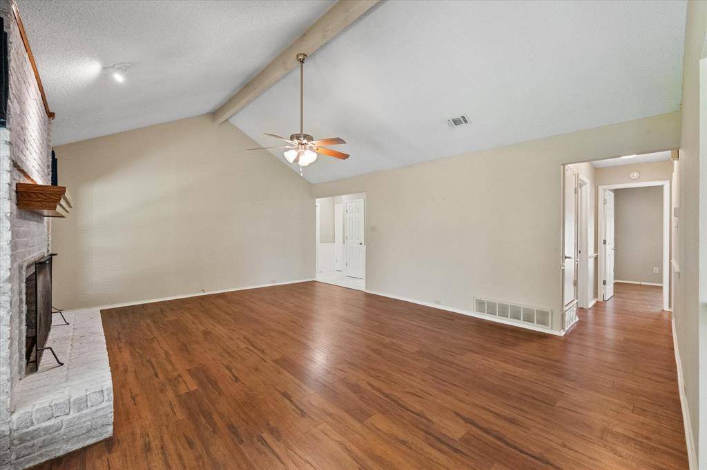 1536 Stratford Drive, Mansfield, TX 76063