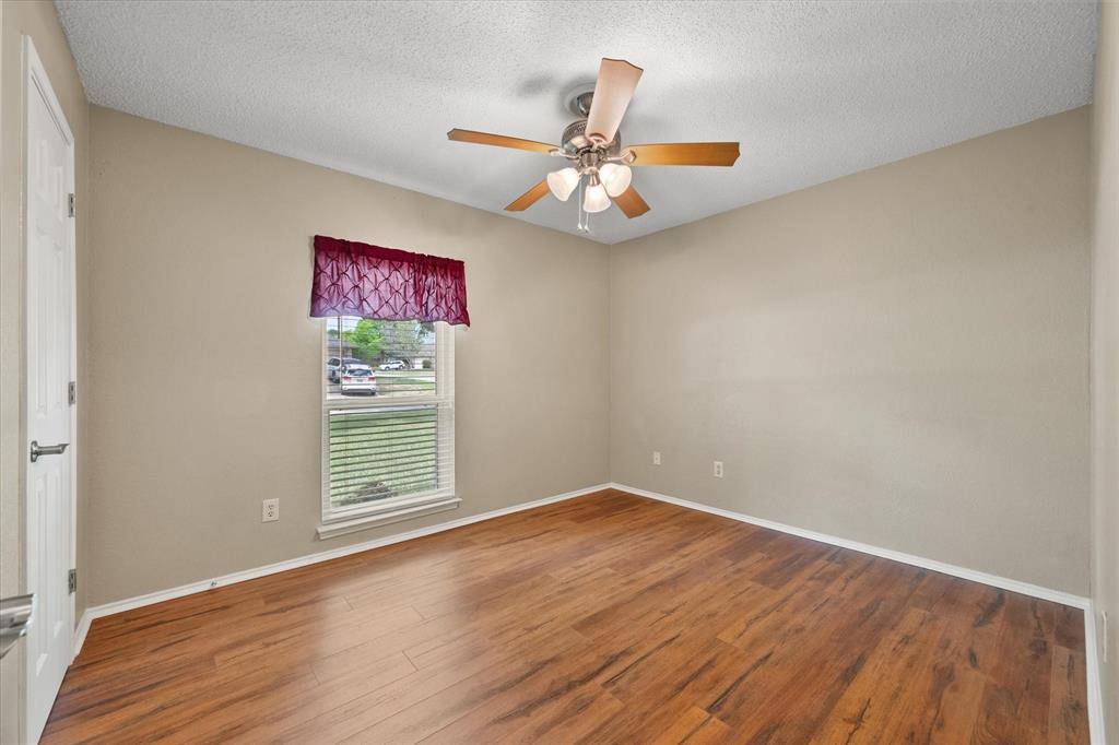 1536 Stratford Drive, Mansfield, TX 76063