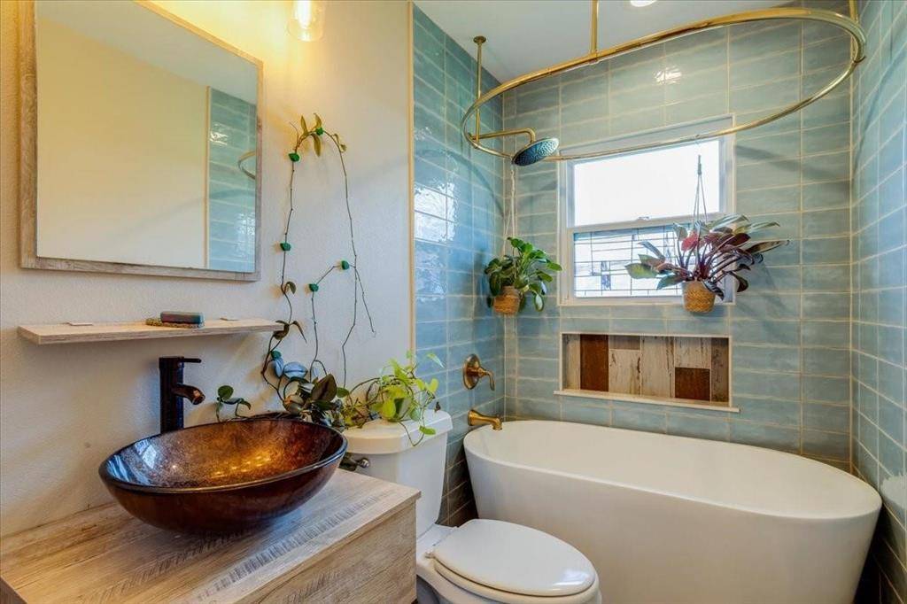 10518 Desdemona Drive, Dallas, TX 75228