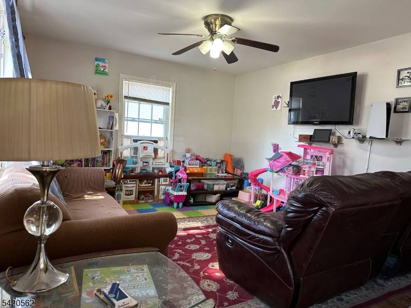 5 Brookside Ave, Pequannock Twp., NJ 07444