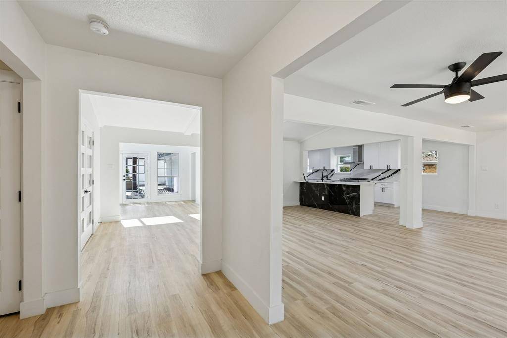 2824 Reedcroft Drive, Farmers Branch, TX 75234