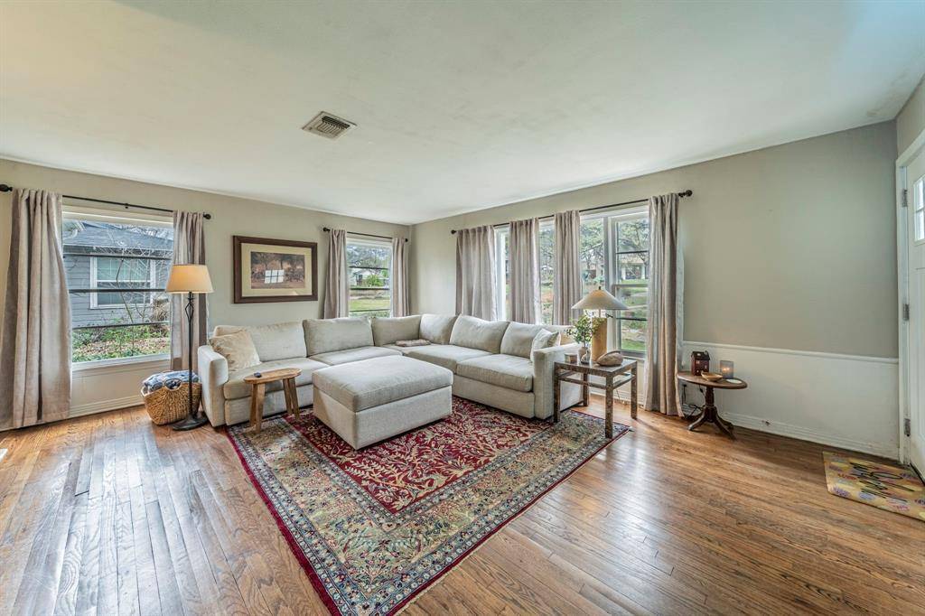 2107 Preston Place, Denton, TX 76209