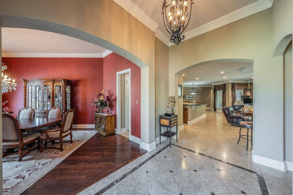 2726 Country Club Road, Pantego, TX 76013