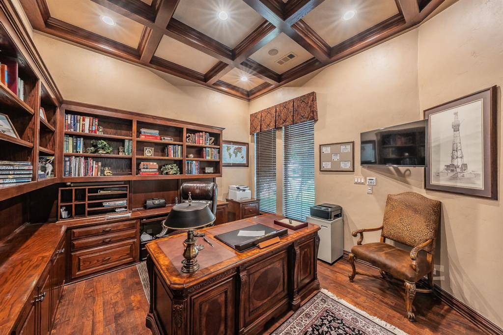 2726 Country Club Road, Pantego, TX 76013