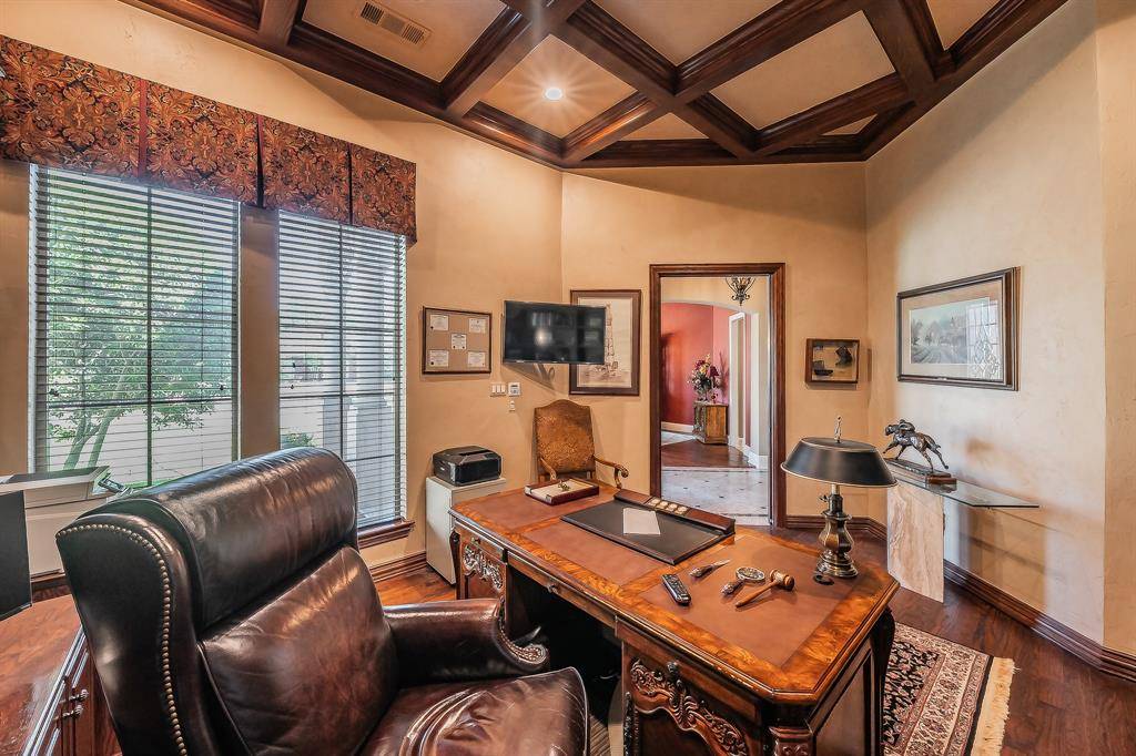 2726 Country Club Road, Pantego, TX 76013