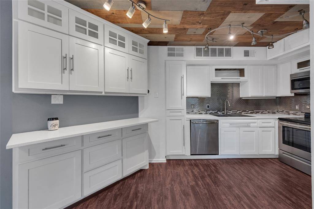 1704 Baird Farm Circle #4104, Arlington, TX 76006