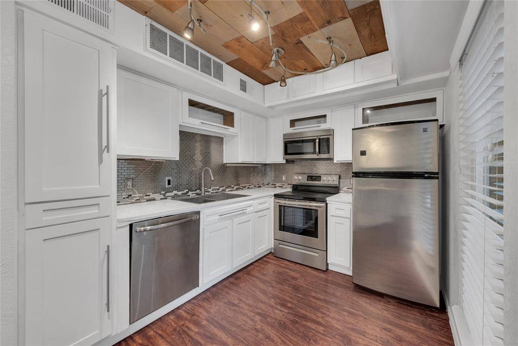 1704 Baird Farm Circle #4104, Arlington, TX 76006