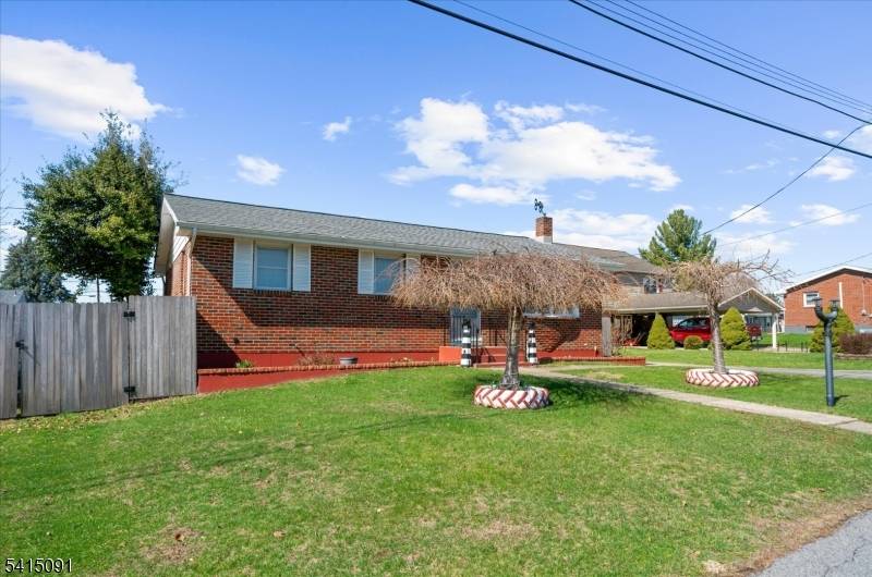 903 4Th Ave, Alpha Boro, NJ 08865