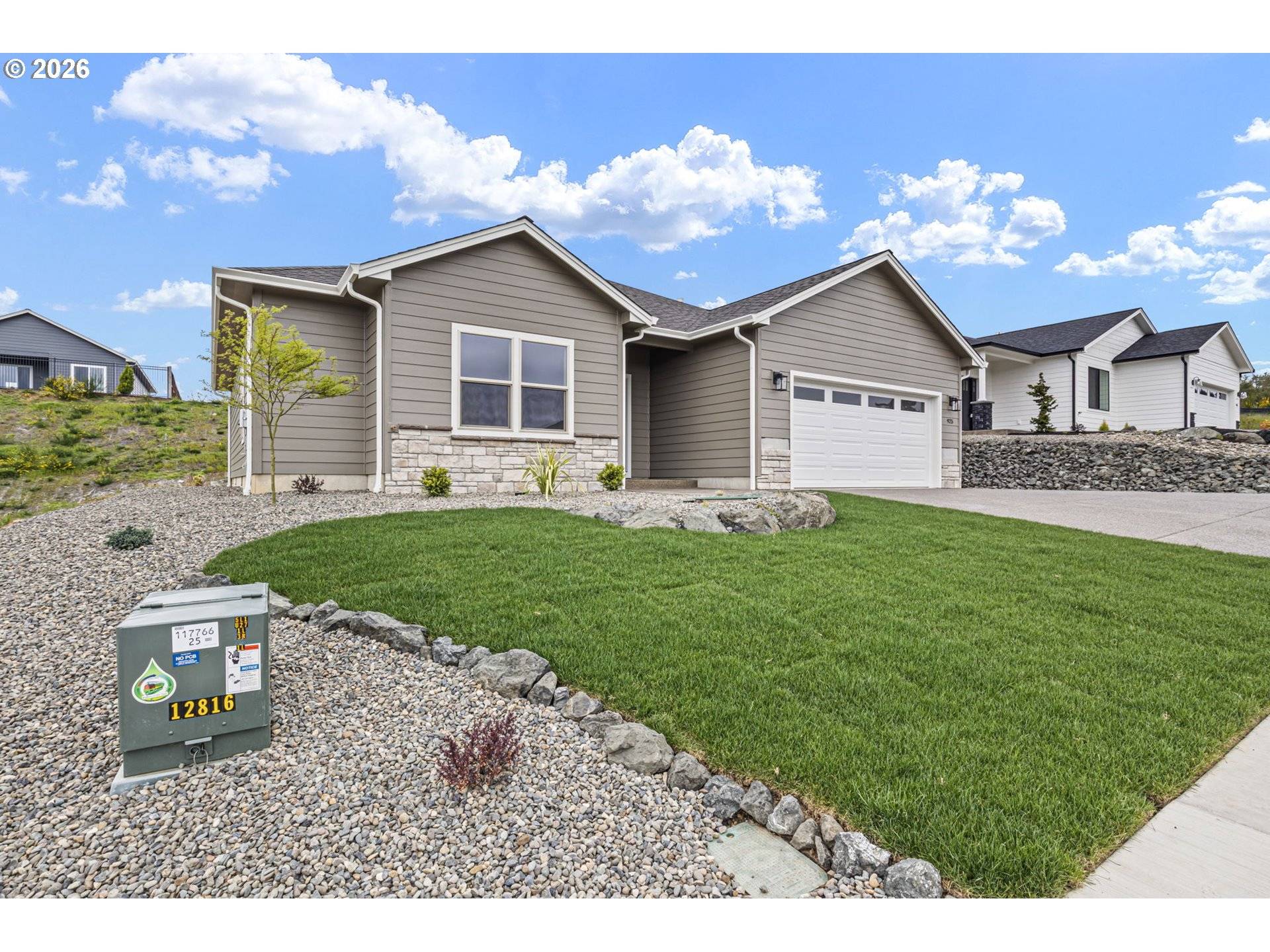 925 SAND PINES AVE, Sutherlin, OR 97479