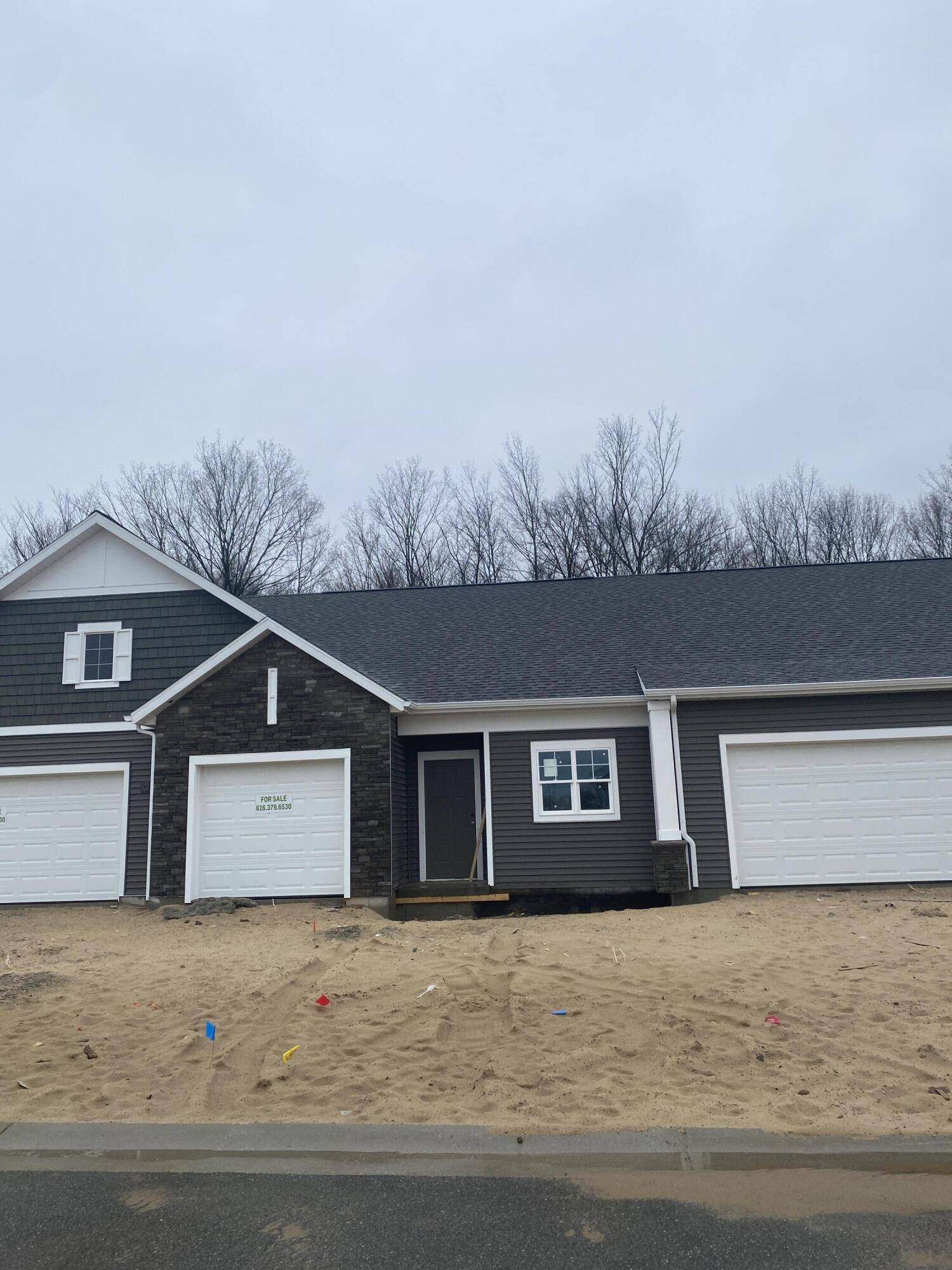 2835 W Cobblestone CT SE #15, City Of Kentwood, MI 49512