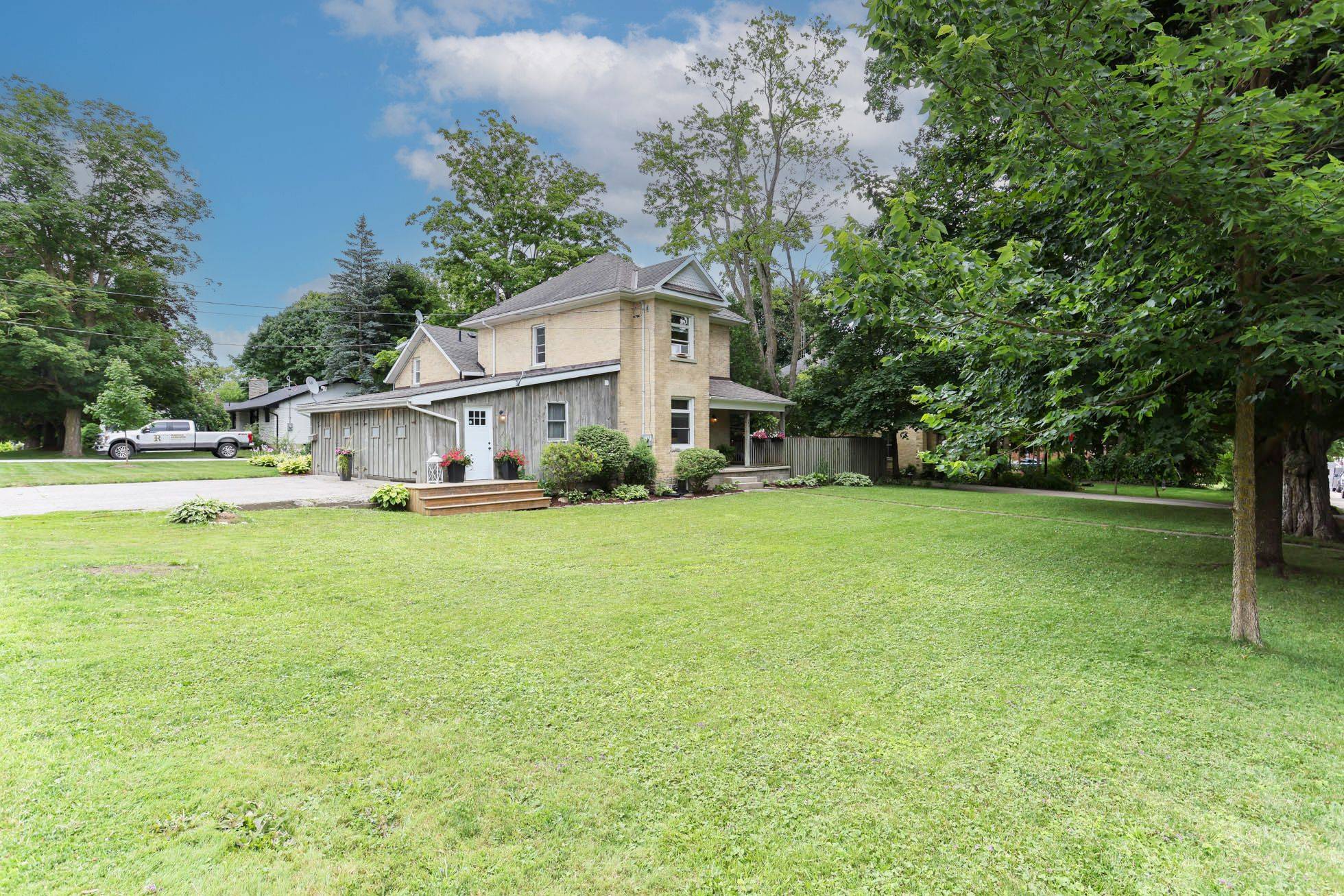 280 Fergus ST N, Wellington North, ON N0G 2L2