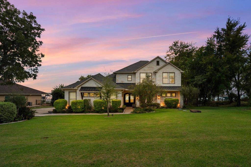 1140 The Shores Drive, Corsicana, TX 75109