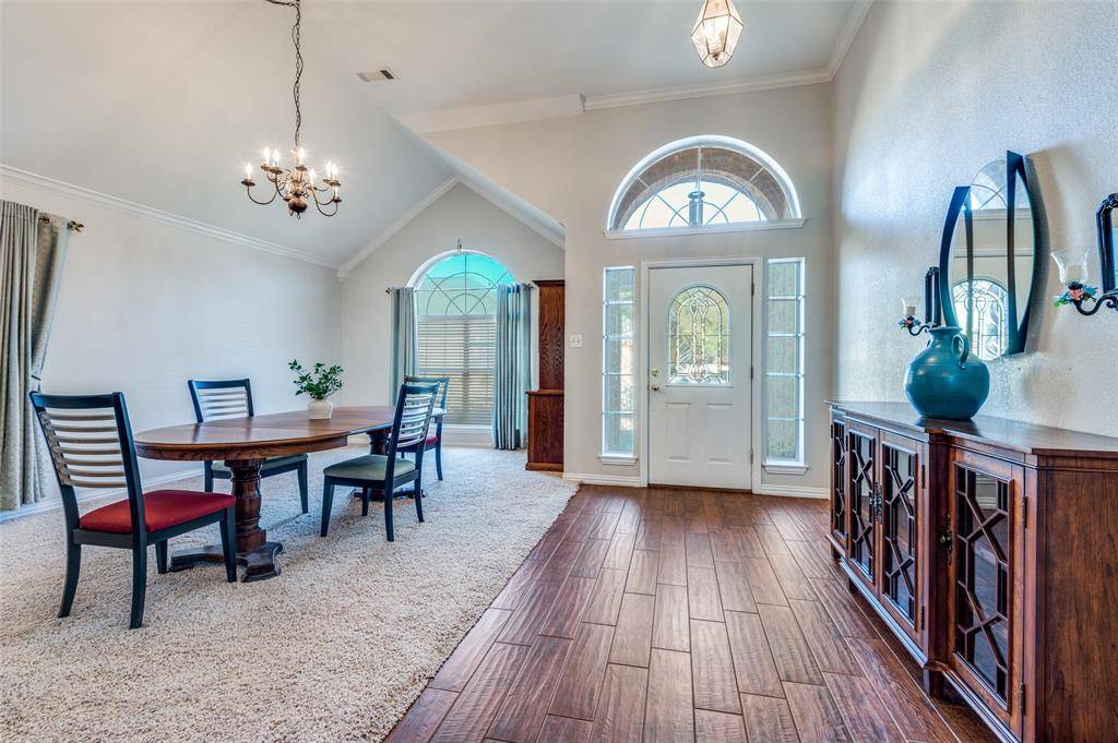 2620 Britany Circle, Bedford, TX 76022