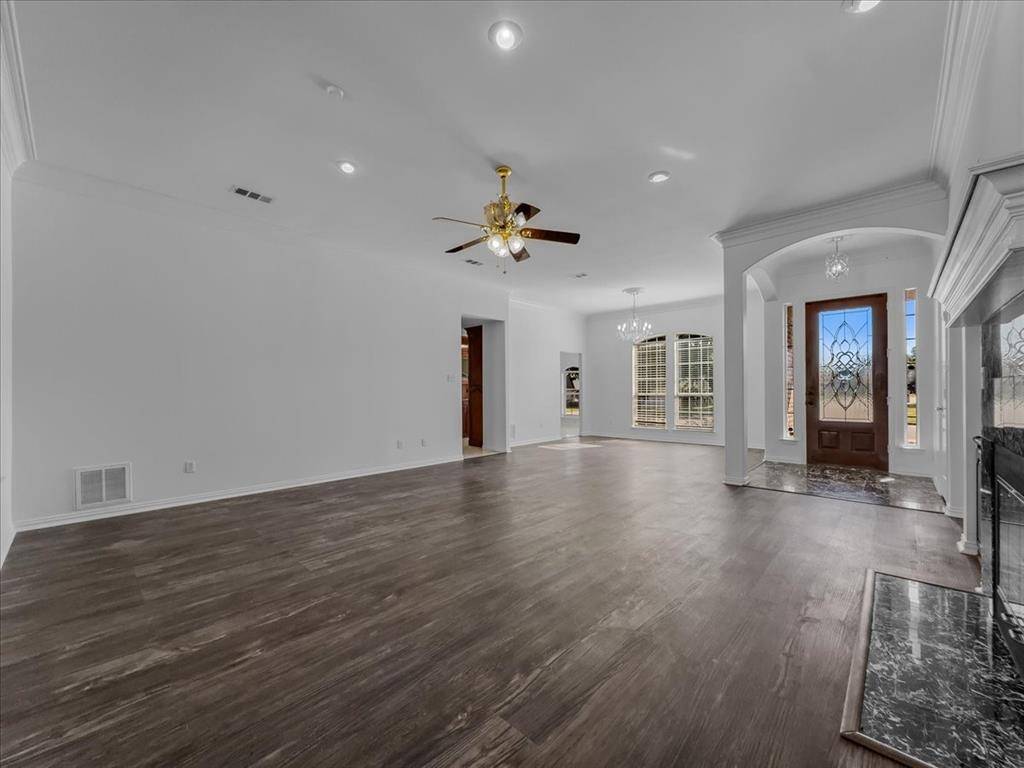 112 Santa Fe Trail, Waxahachie, TX 75165