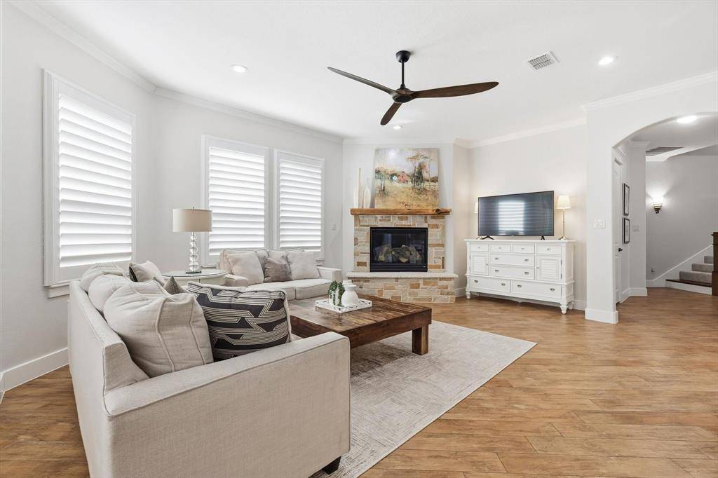 516 Hearth Terrace, Argyle, TX 76226