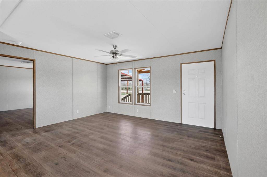 309 Rhett Court, Aurora, TX 76078