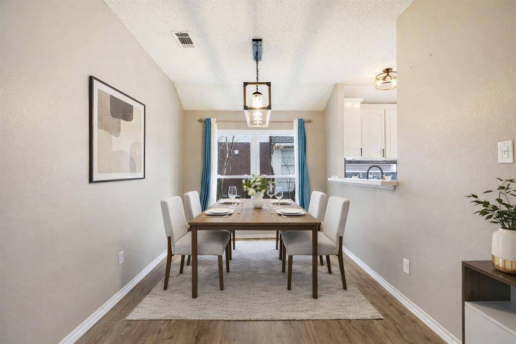 10881 Castle Drive, Frisco, TX 75035