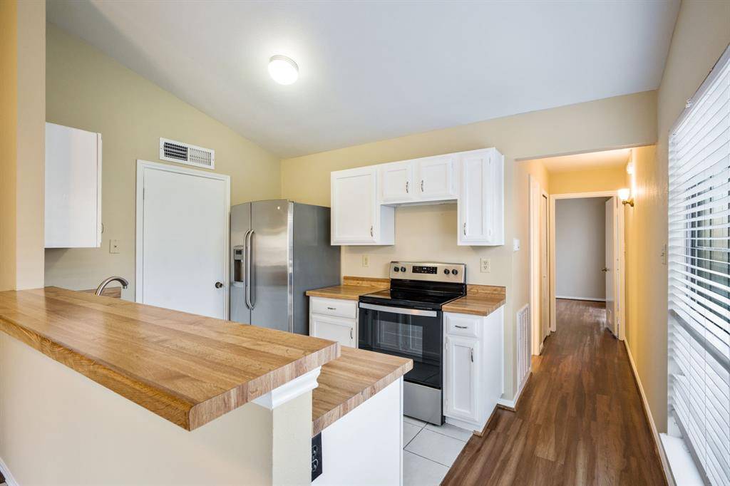 4638 Carr Street, The Colony, TX 75056