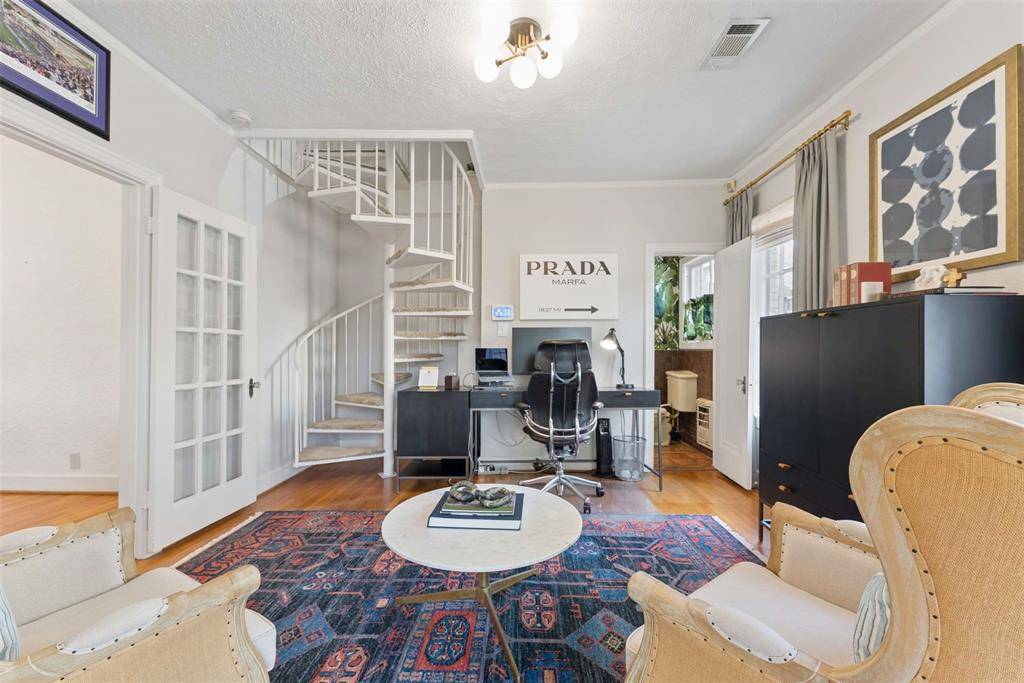 6415 Lakeshore Drive, Dallas, TX 75214