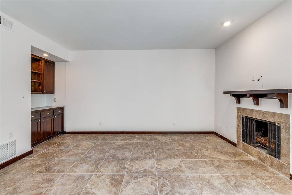 8418 Towneship Lane, Dallas, TX 75243