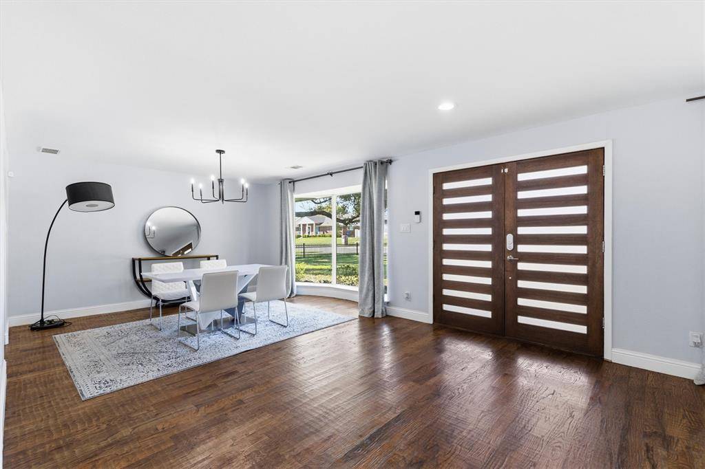 7724 Meadowhaven Drive, Dallas, TX 75254