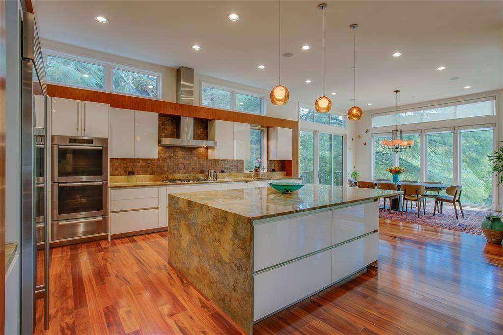 48 Ash Bluff Lane, Dallas, TX 75248