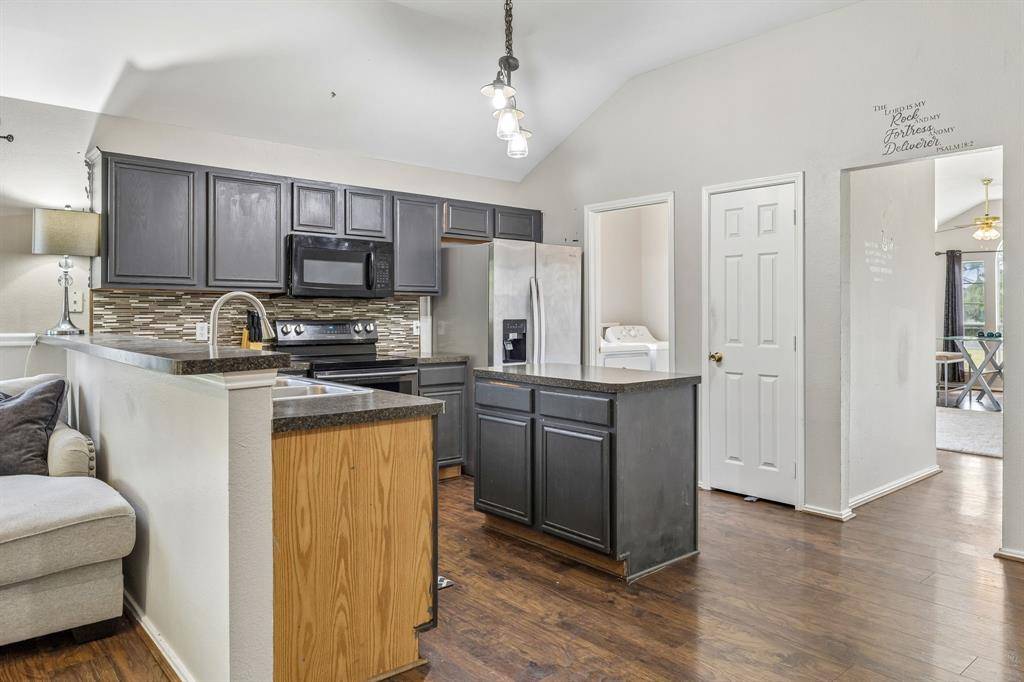 704 Mackenzie Drive, Royse City, TX 75189