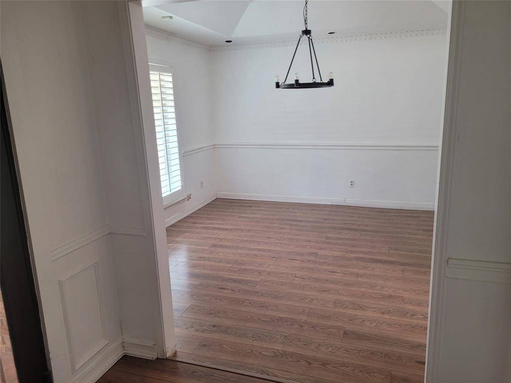 511 Washington Drive, Arlington, TX 76011