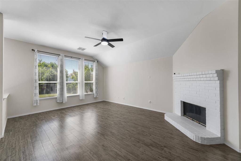 2124 Hickory Ridge Drive, Mesquite, TX 75181