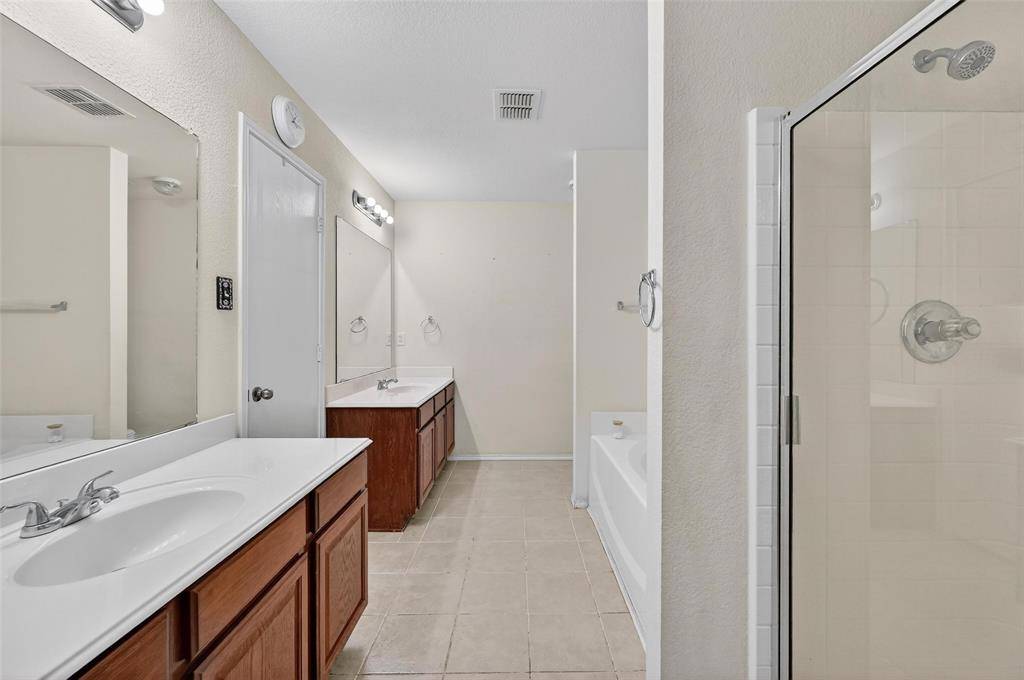 7424 Lake Front Trail, Arlington, TX 76002