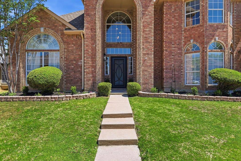 5028 Lake Vista Drive, The Colony, TX 75056