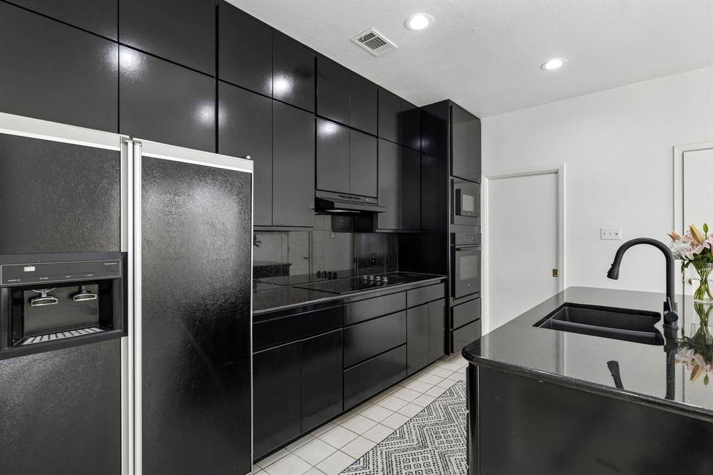 6438 Cedar Hollow Drive, Dallas, TX 75248