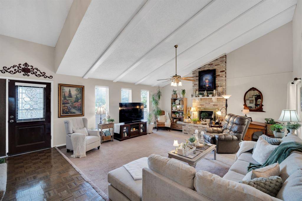 2902 Green Oaks Drive, Garland, TX 75040