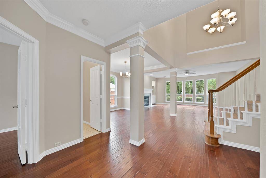 9316 Western Trail, Irving, TX 75063