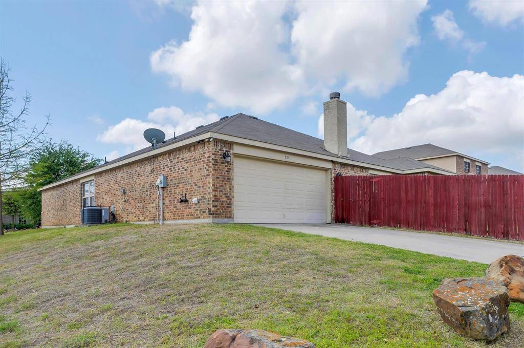 753 Snowy Orchid Lane, Desoto, TX 75115