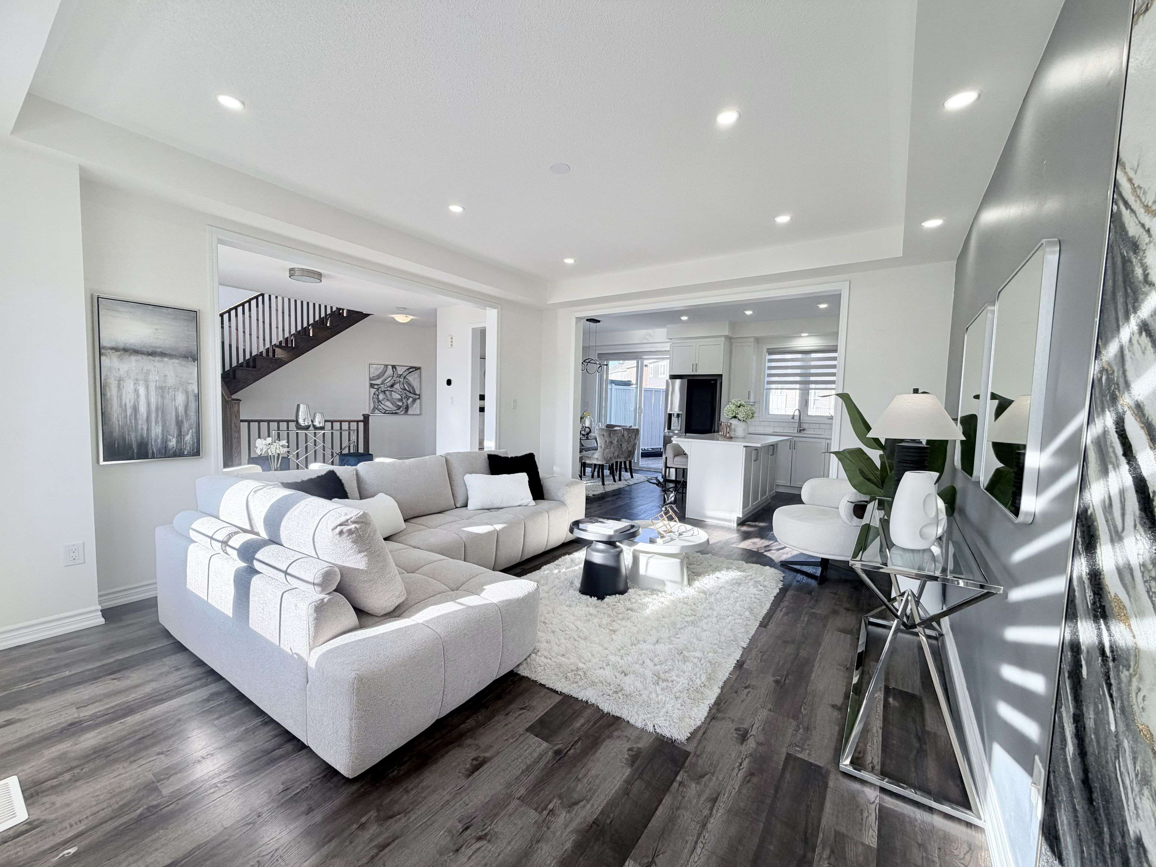 1222 Rose WAY #21, Milton, ON L9E 1P2