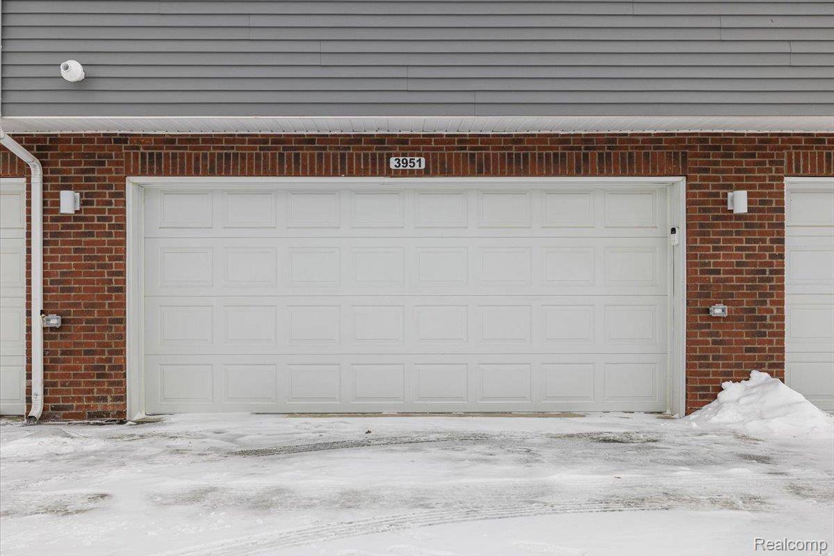 3951 Trailwaycommons CIR, Auburn Hills, MI 48326