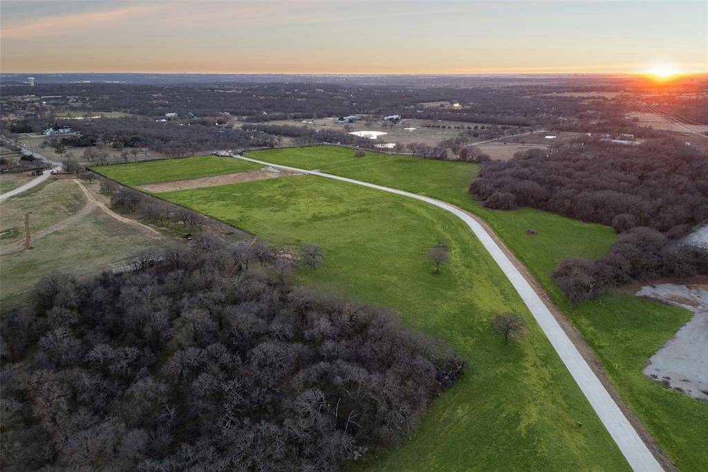 617 Wiesen Way, Bartonville, TX 76226