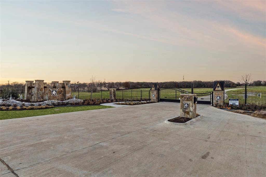 608 Wiesen Way, Bartonville, TX 76226