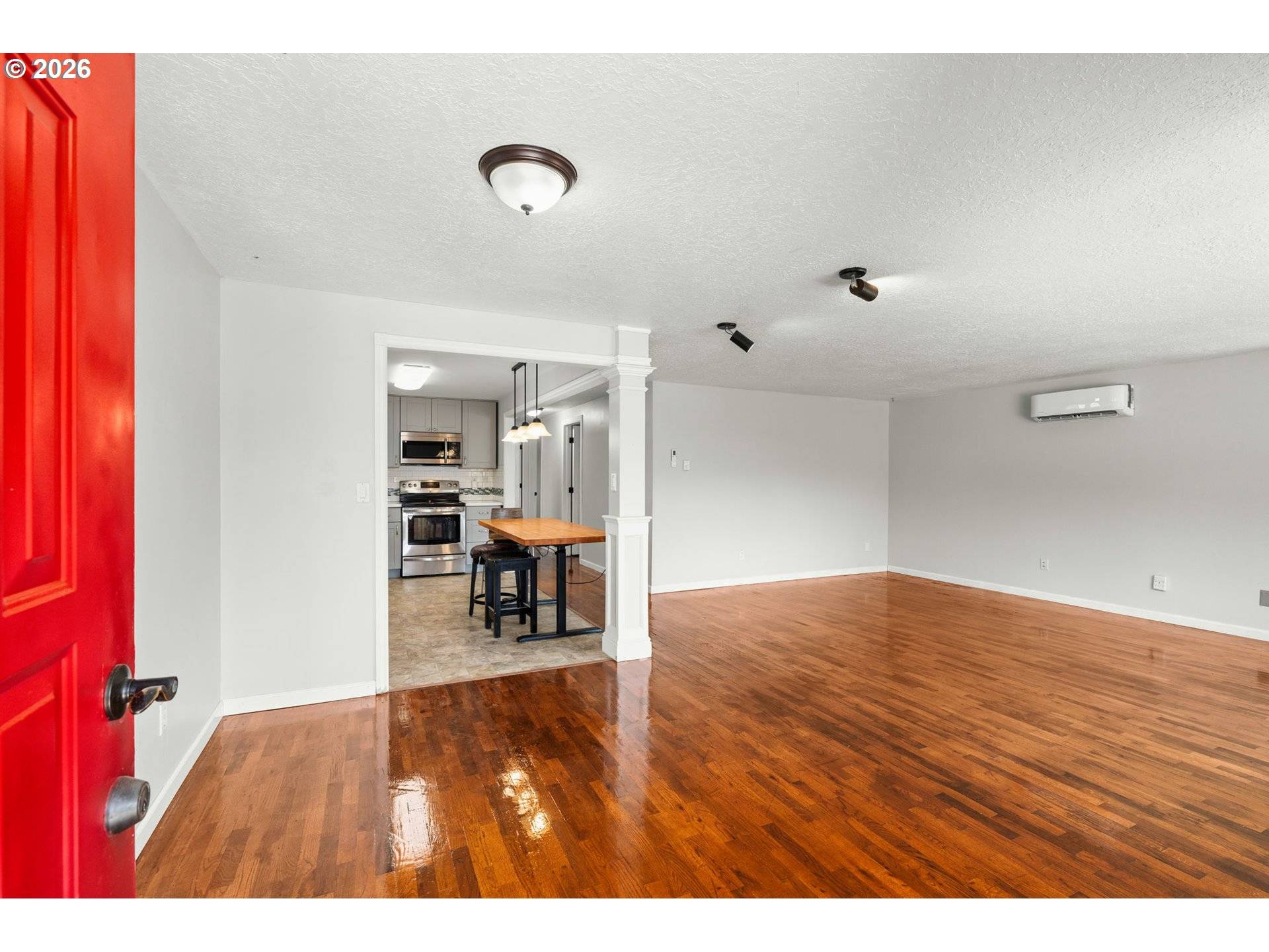 10245 SE RAYMOND ST, Portland, OR 97266