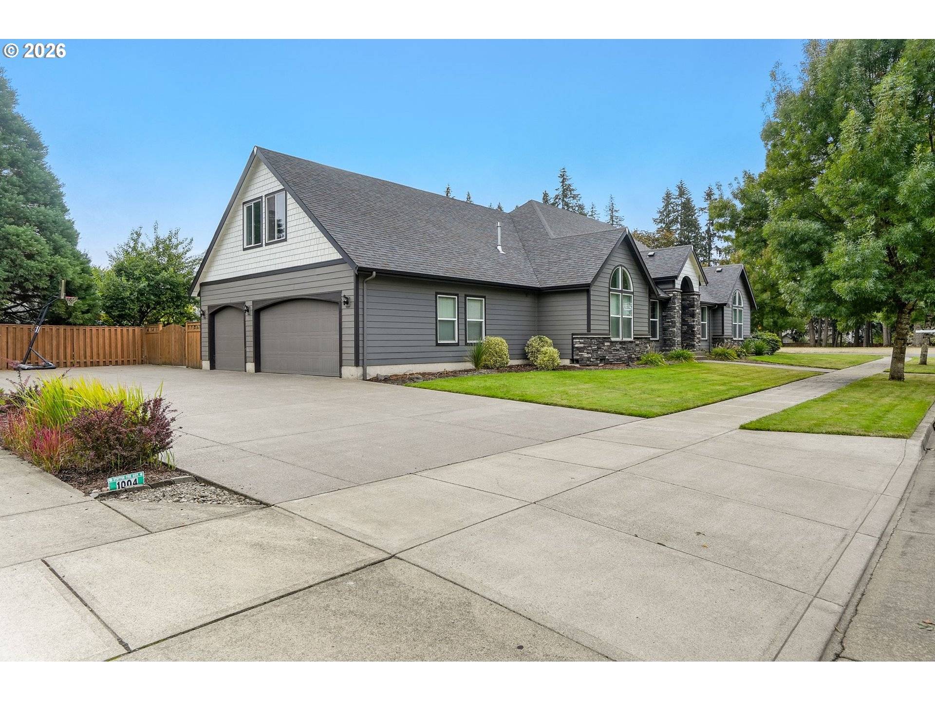 920 HIGHLAND ST, Stayton, OR 97383