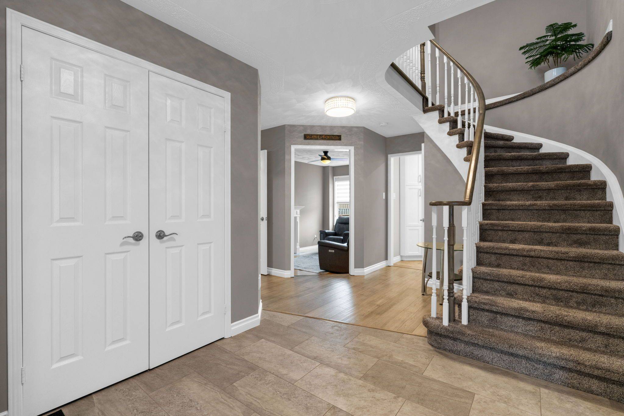 53 Taylor DR, Barrie, ON L4N 8K6