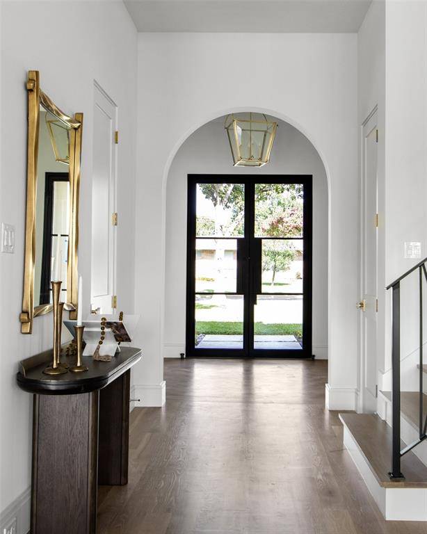 10335 Hedgeway Drive, Dallas, TX 75229