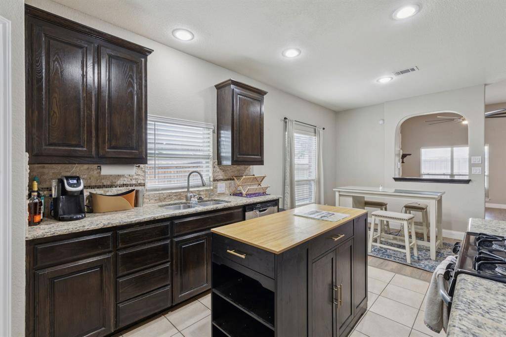 1108 Central Village Drive, Denton, TX 76210