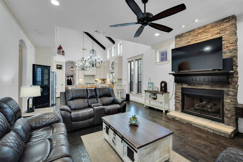 409 George Hopper Road, Midlothian, TX 76065